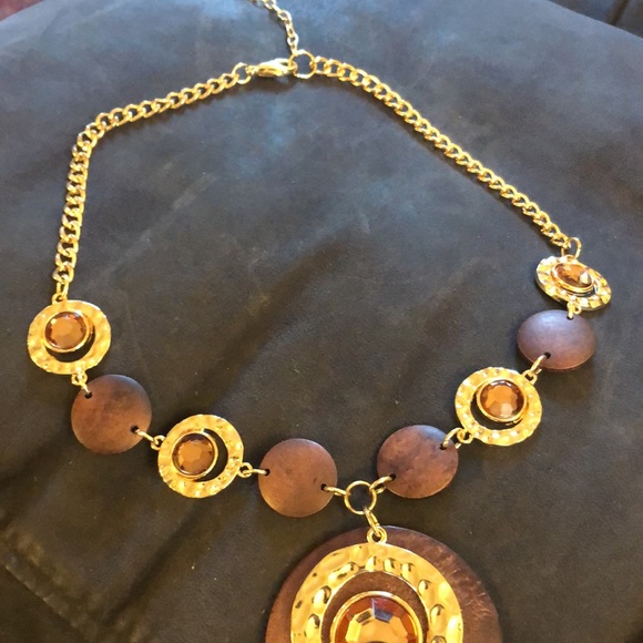 Draper’s & Damon’s Necklace - Picture 3 of 6